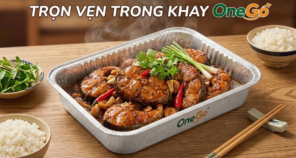Khay giấy bạc đựng cá kho
