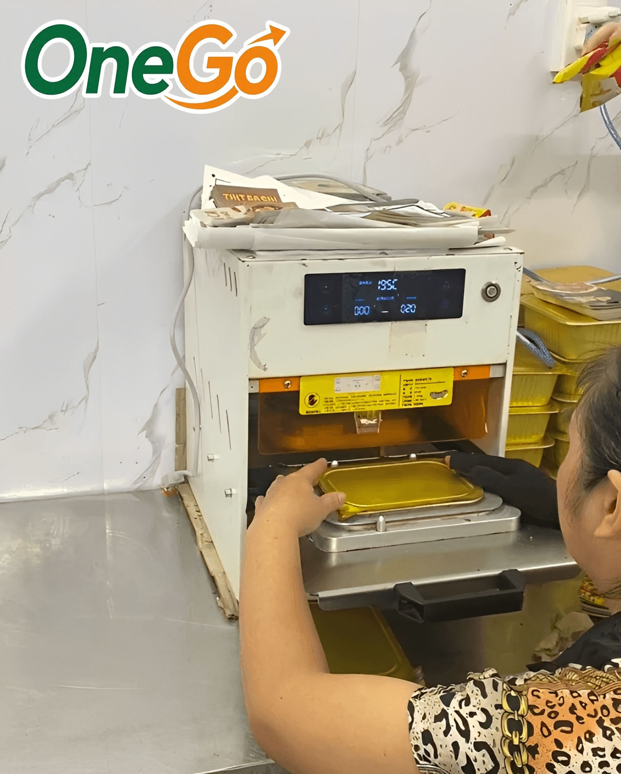 Máy ép seal khay nhôm thực phẩm